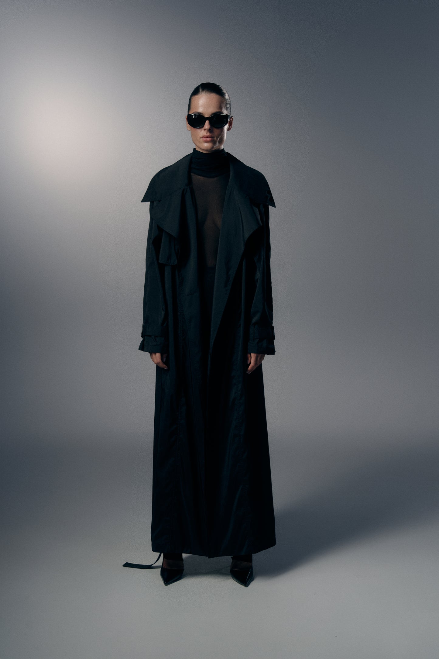 Long double-breasted trench coat (black)