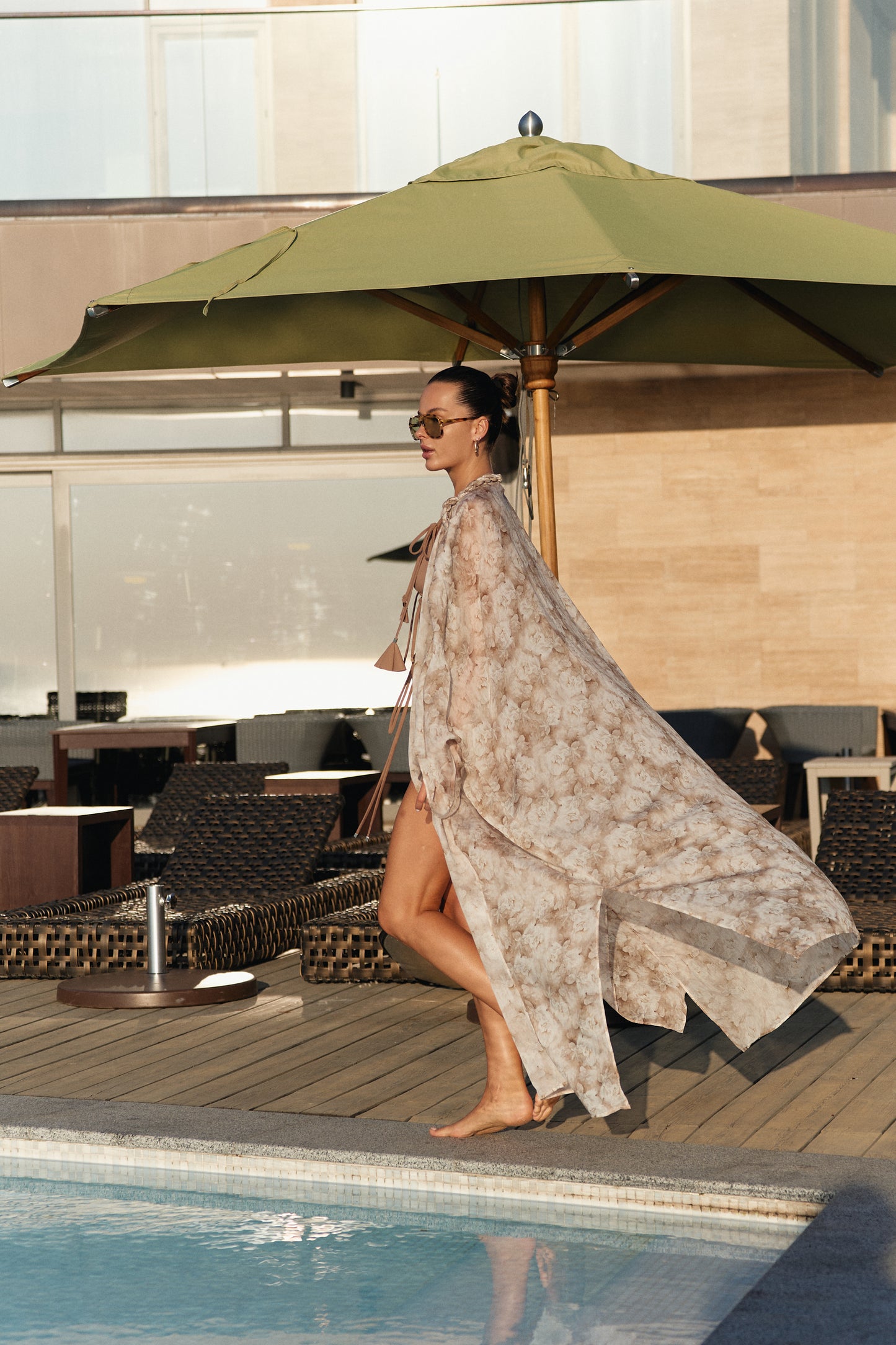 Beach cape-robe